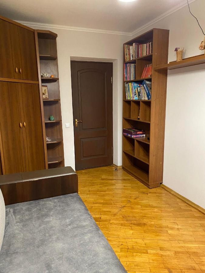 Apartment Next To Metro Station Pechersk Kiev Exterior foto
